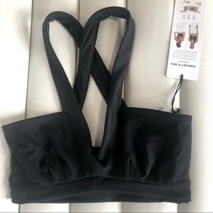 NWOT Alo Pirouette Bra